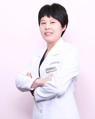 靖江艾齒嘉口腔門(mén)診部 朱彩寅